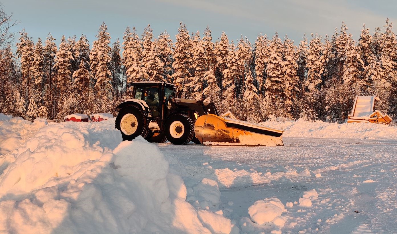 Traktori_Konttinen_Työvälineet